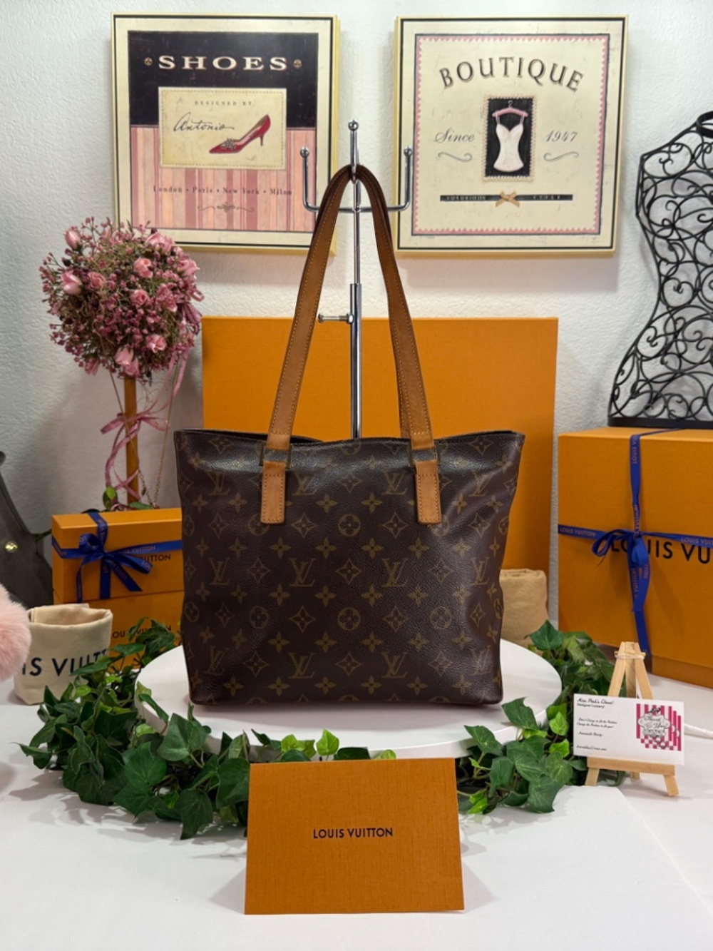STUNNING LOUIS VUITTON MONOGRAM TOTE! - Picture 15 of 17